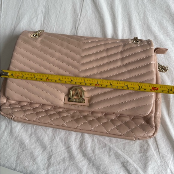 Flap bag designer brand Valentino in rose beige - Picture 7 of 8